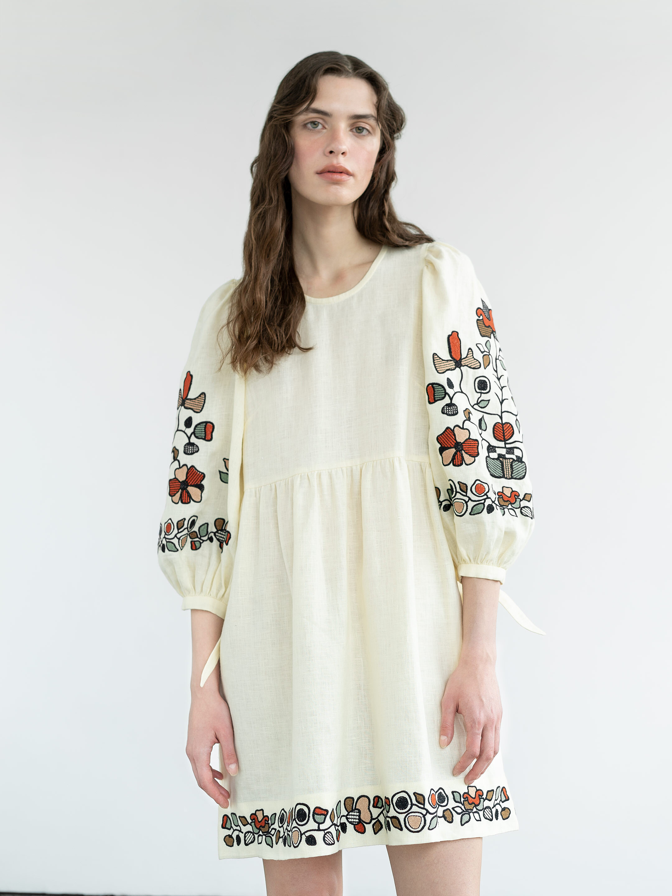 Лляна сукня з вишивкою «Zadorozhniy Dress» недорого