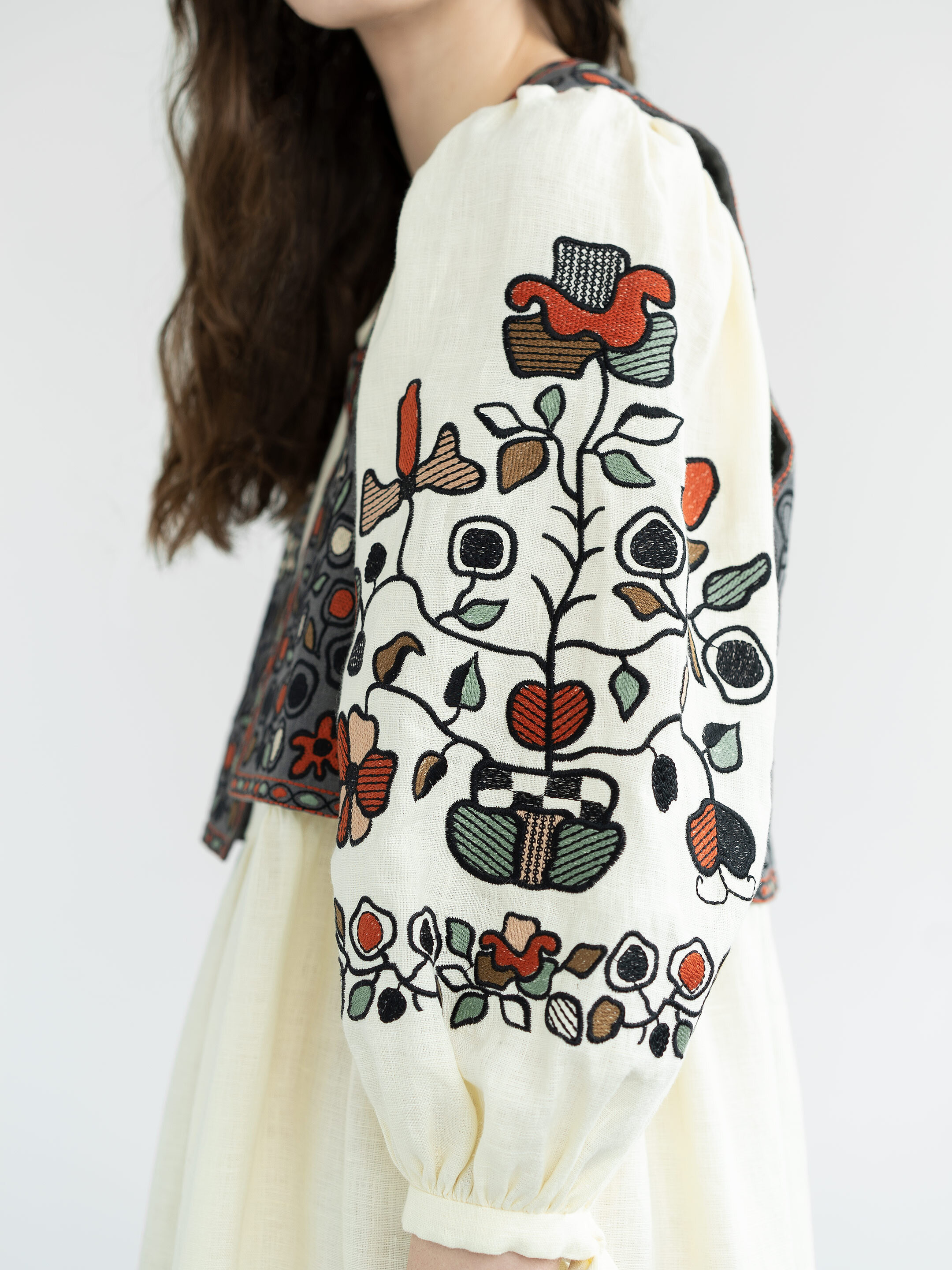 Лляна сукня з вишивкою «Zadorozhniy Dress» з доставкою