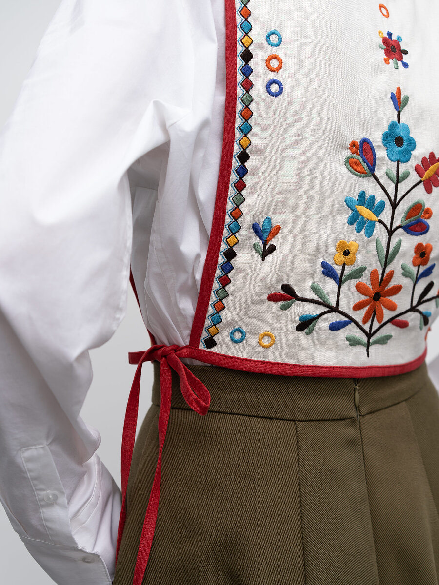 Лляний вишитий жилет із завʼязками «Ярина» [0]